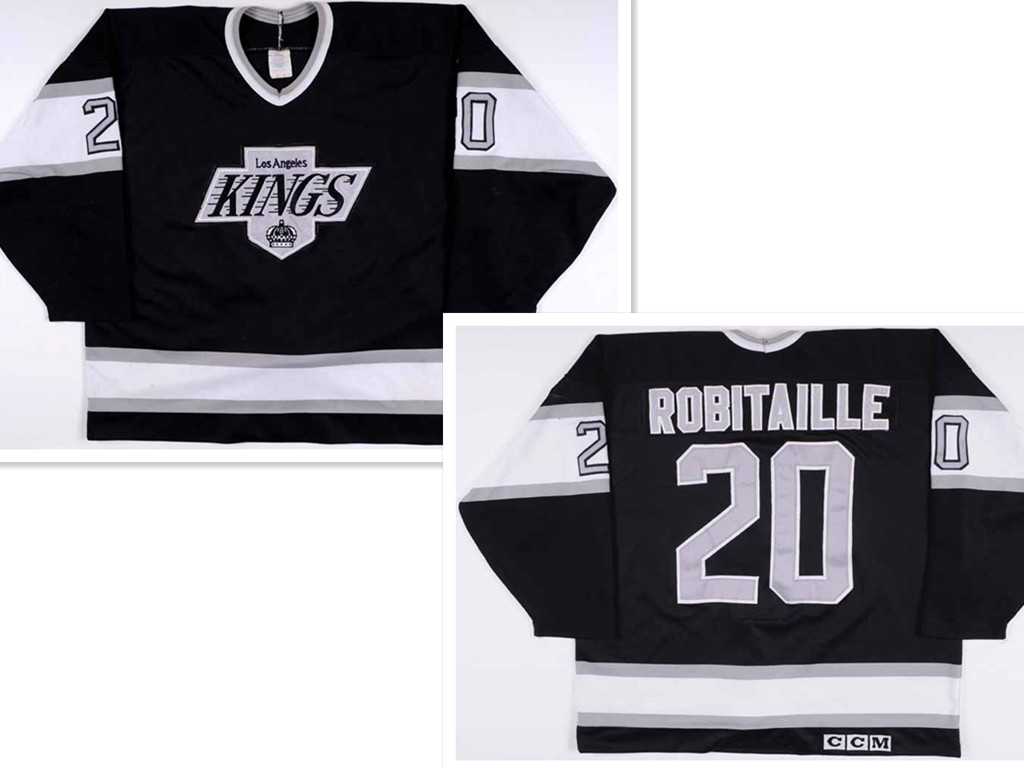 Men%27s Los Angeles Kings #20 Luc Robitaille Black Throwback CCM Jersey
